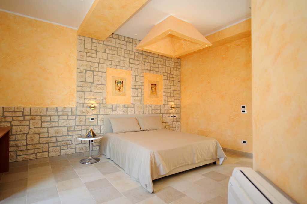 Tivoli Guest house *